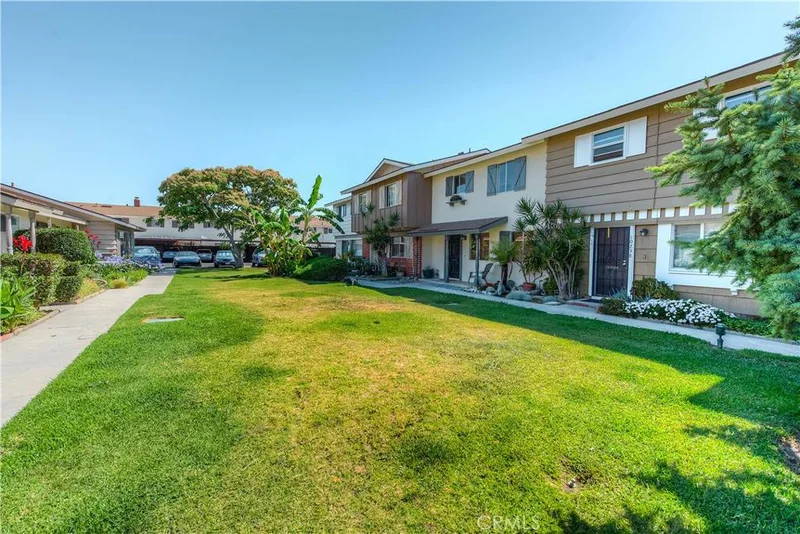 10236 Holburn, Huntington Beach, CA 92646