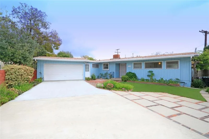 2544 Purvis, Burbank, CA 91504