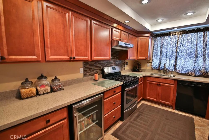 900 Sierra Madre #123, Azusa, CA 91702