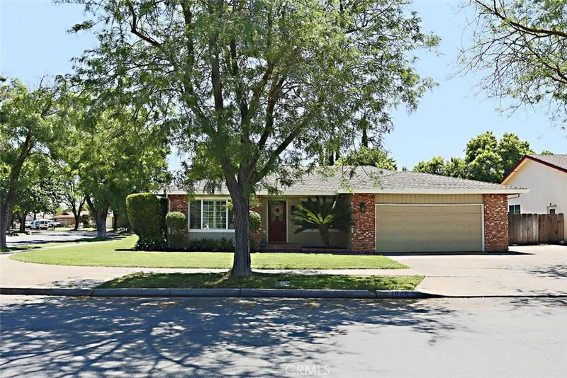 1046 Brookdale, Merced, CA 95340