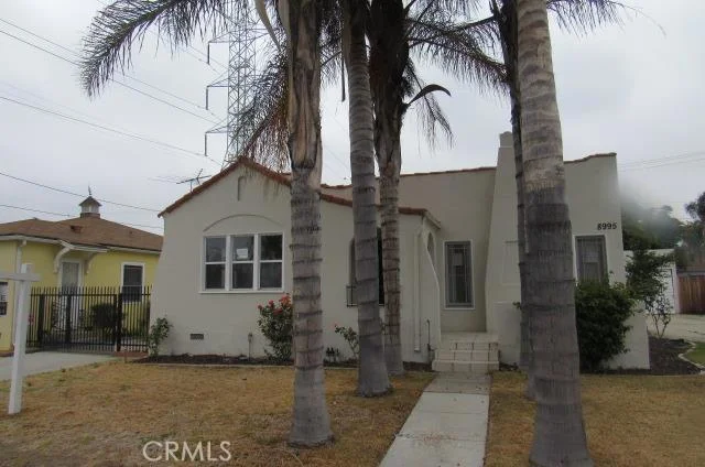 8995 Kauffman, South Gate, CA 90280