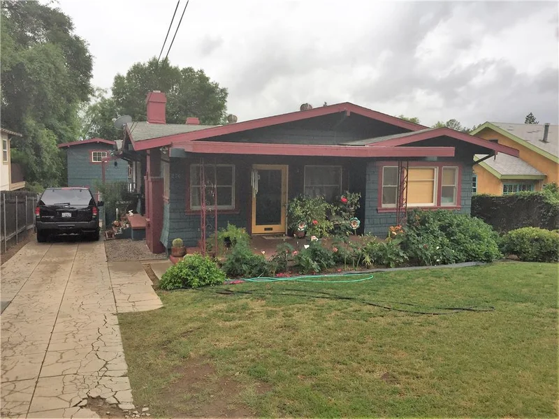 276 Las Flores, Altadena, CA 91001