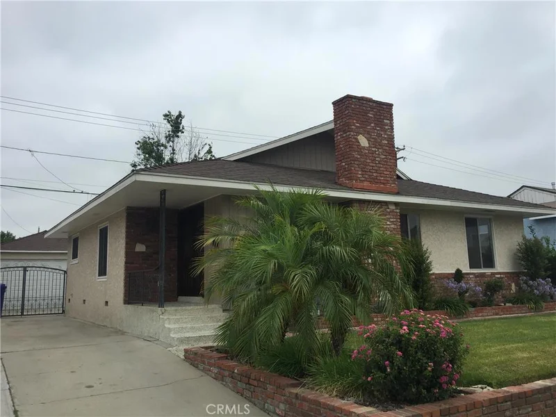 8548 Parrot, Downey, CA 90240