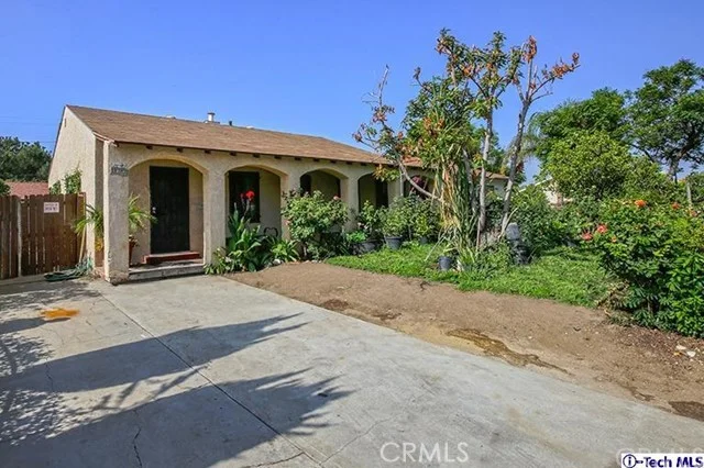 11252 Saticoy, Sun Valley, CA 91352