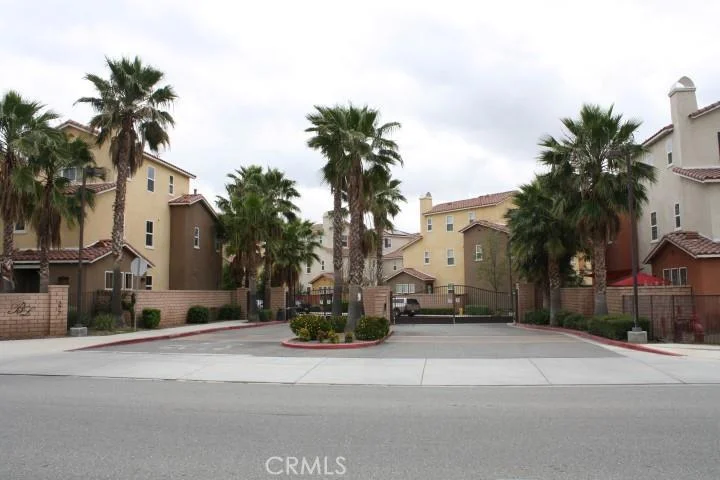 275 Bloomington #101, Rialto, CA 92376
