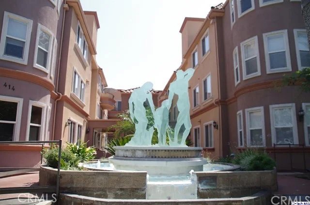 414 Valencia #B2, Burbank, CA 91501