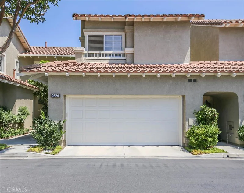 2574 Calle Barcelona, Tustin, CA 92782