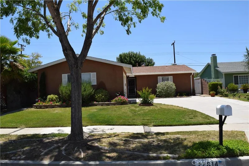 22614 Festividad, Saugus, CA 91350