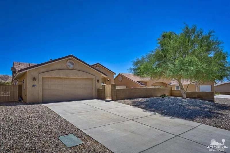 10036 Santa Cruz, Desert Hot Springs, CA 92240