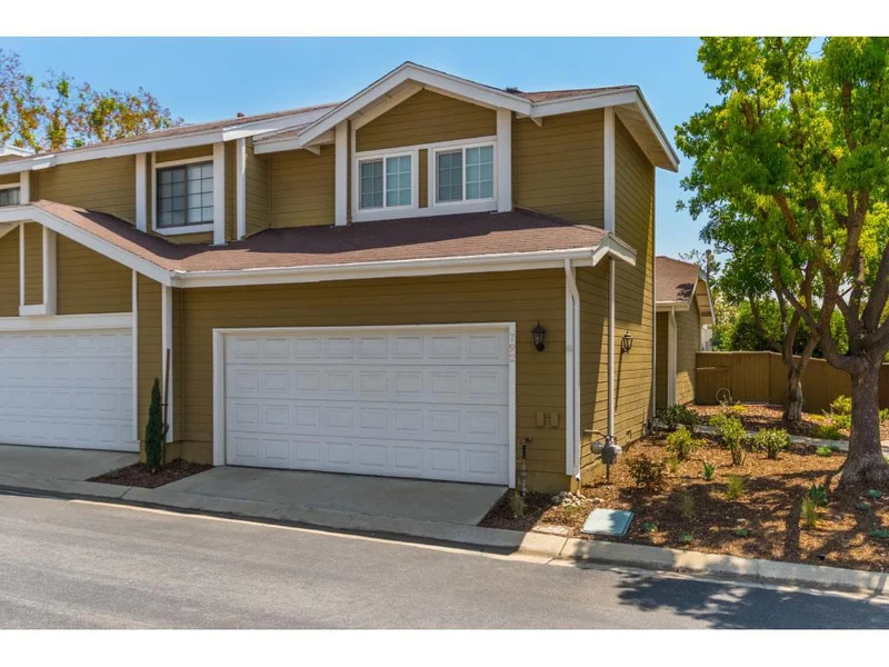 792 Lander, Claremont, CA 91711