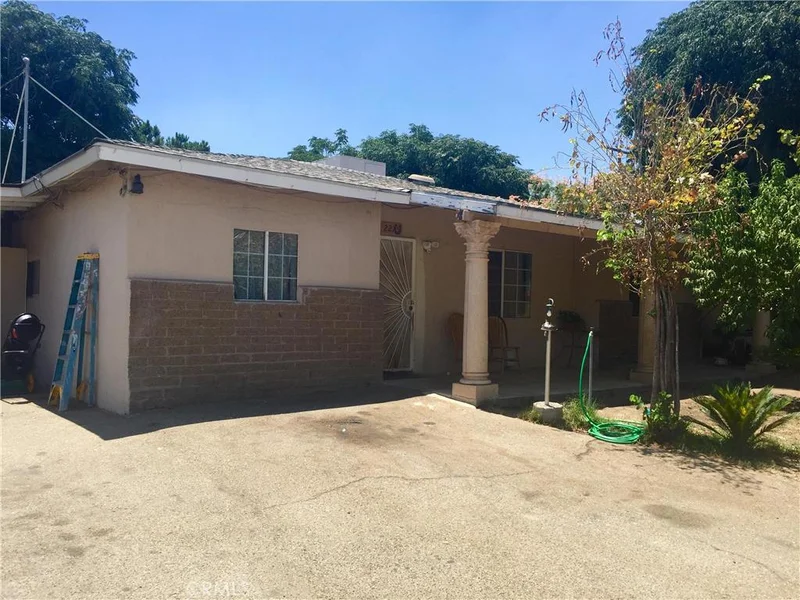 2275 Portola, San Bernardino, CA 92407