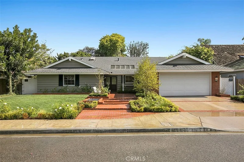 2738 Gannet, Costa Mesa, CA 92626