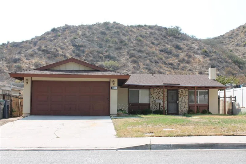 29351 Abelia, Canyon Country, CA 91387
