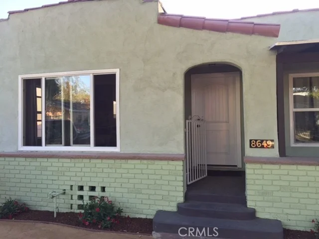 8649 Evergreen, South Gate, CA 90280