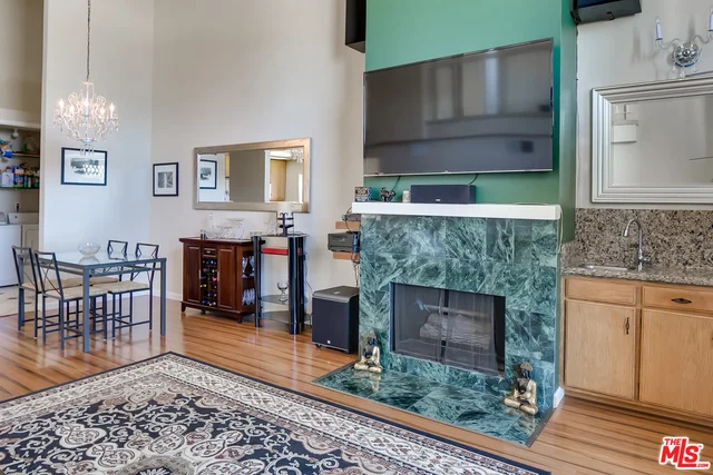 5440 Lindley #310, Encino, CA 91316