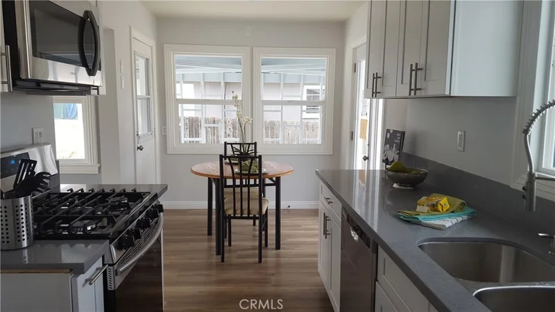 421 Francis, Corona, CA 92882