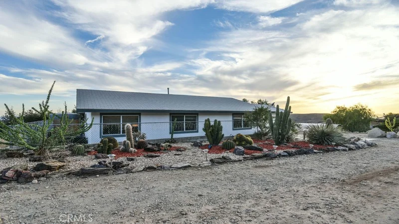 11218 Indian Mesa, Sylmar, CA 91342