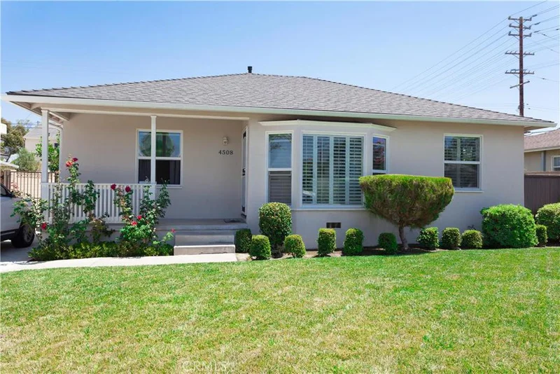 4508 Bellflower, Lakewood, CA 90713