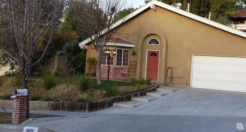 18819 Wellhaven, Canyon Country, CA 91351