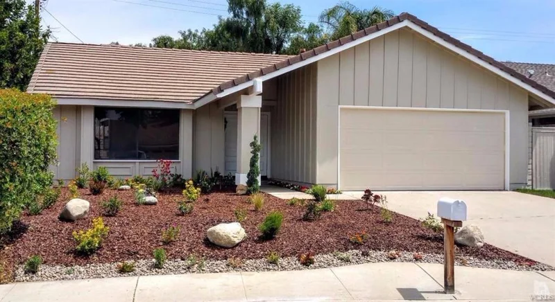 2741 Calle Bienvenido, Thousand Oaks, CA 91360