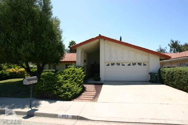 253 Deerwalk, Newbury Park, CA 91320