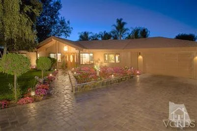 889 Camino El Carrizo, Thousand Oaks, CA 91360
