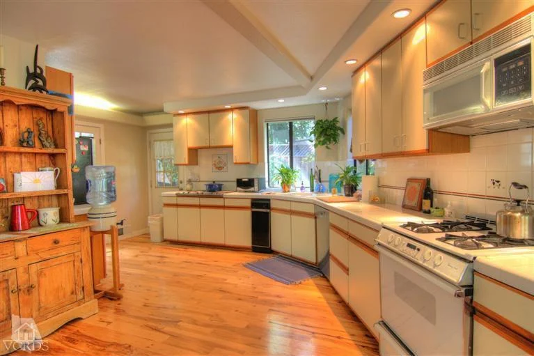 457 Ventu Park, Newbury Park, CA 91320
