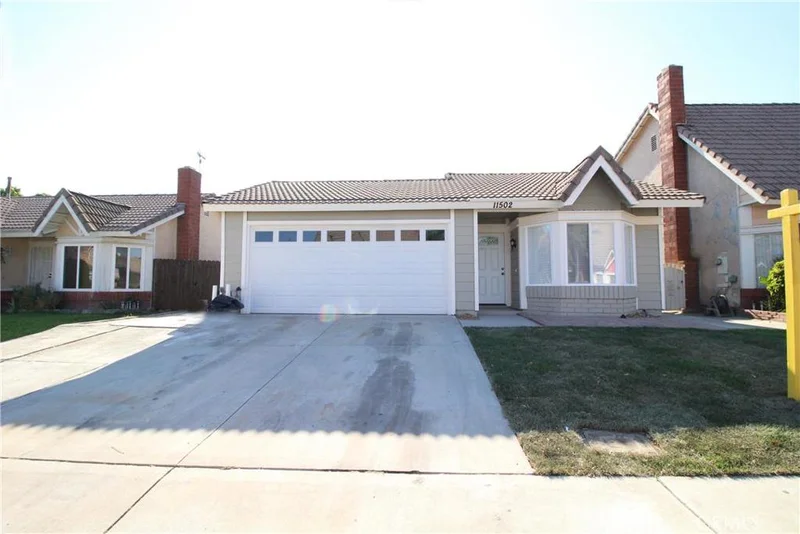 11502 Larchwood, Fontana, CA 92337