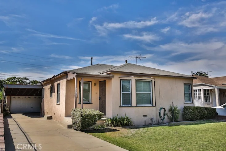 10329 San Carlos, South Gate, CA 90280