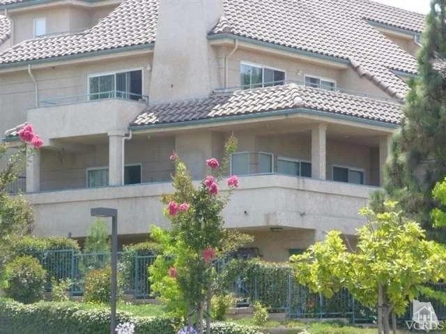 2716 Borchard #101, Newbury Park, CA 91320