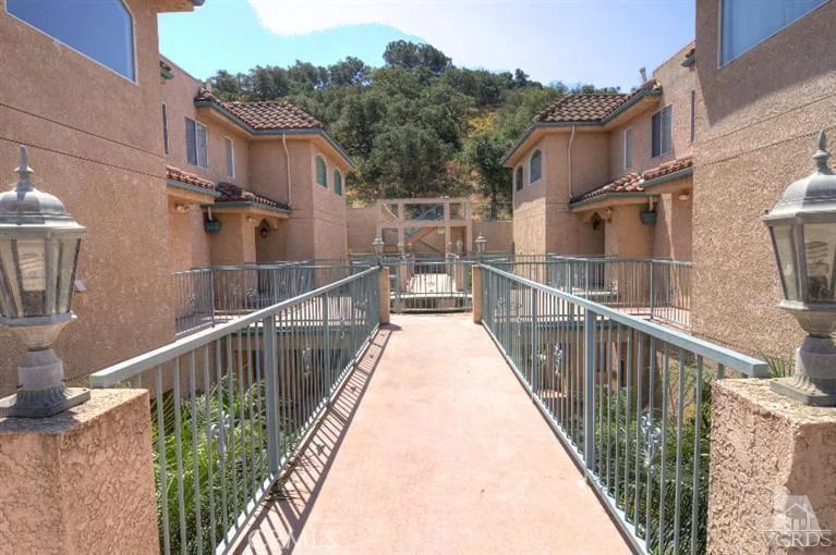 2764 Borchard, Newbury Park, CA 91320