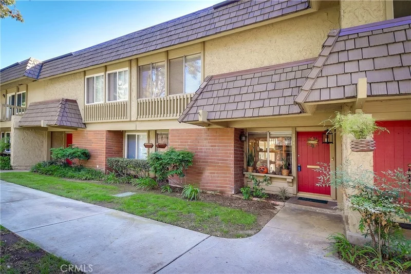 10461 Smoke River, Fountain Valley, CA 92708