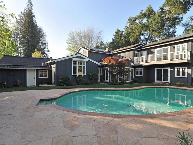 1865 White Oak, Menlo Park, CA 94025