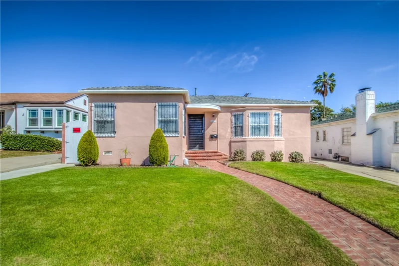 5600 Verdun, Los Angeles, CA 90043