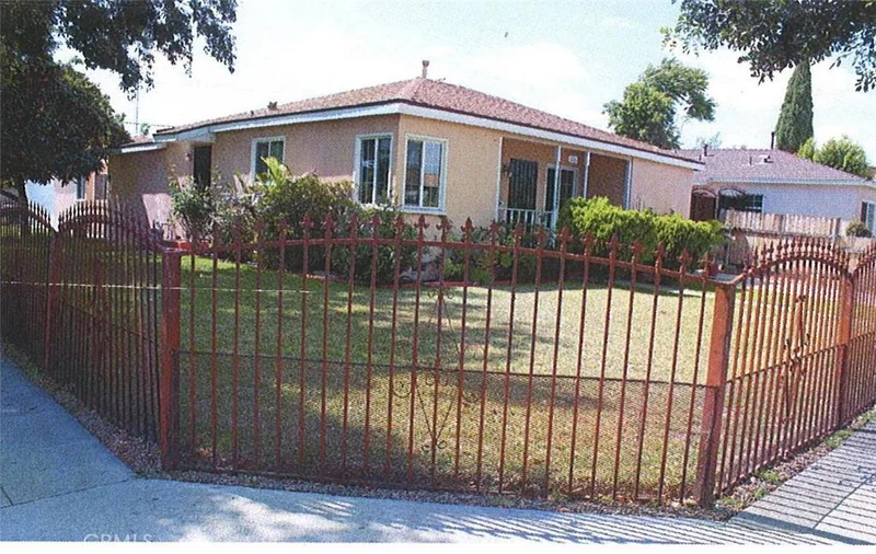 10145 San Gabriel, South Gate, CA 90280