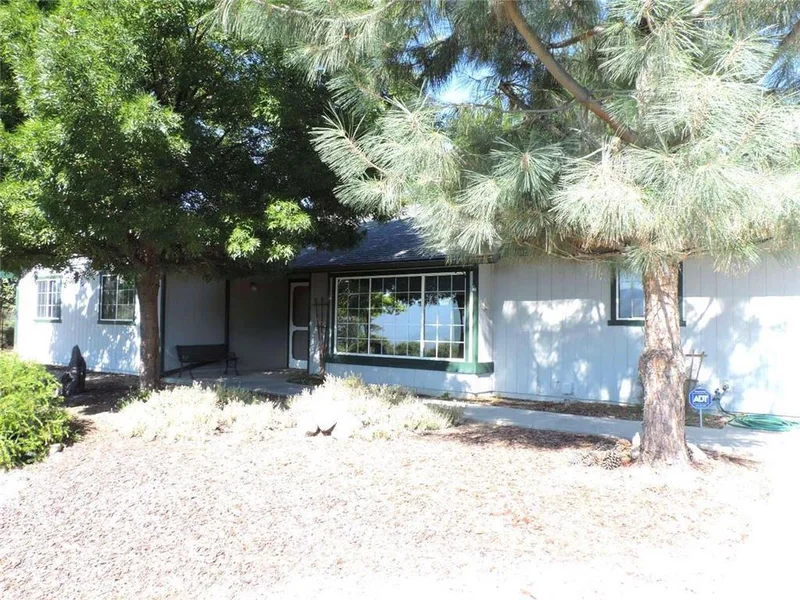 42425 Old Yosemite, Oakhurst, CA 93644