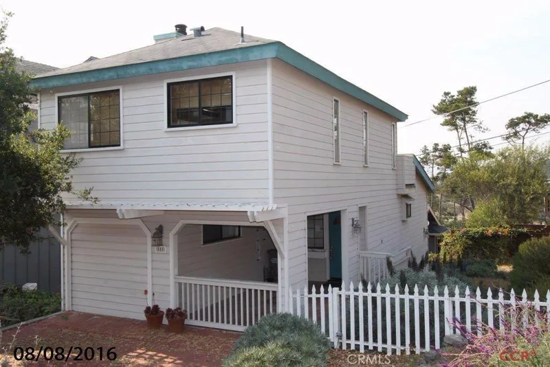 555 Cambridge, Cambria, CA 93428