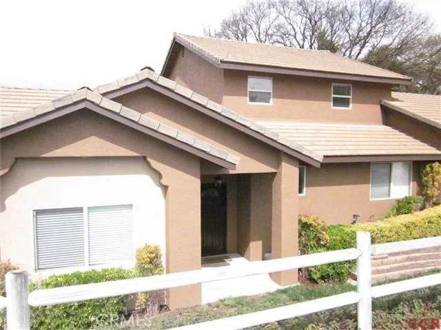 911 Sleepy Hollow, Paso Robles, CA 93446