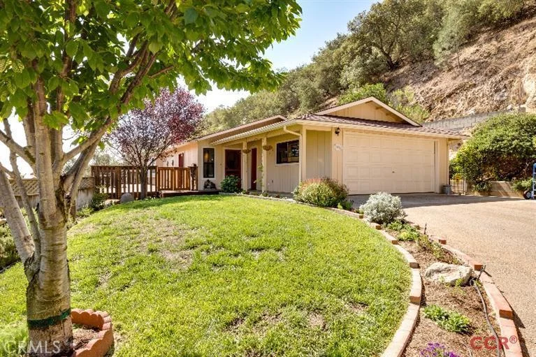 1015 Fern Canyon, Paso Robles, CA 93446