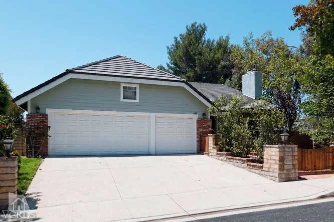 905 Meadowcrest, Newbury Park, CA 91320