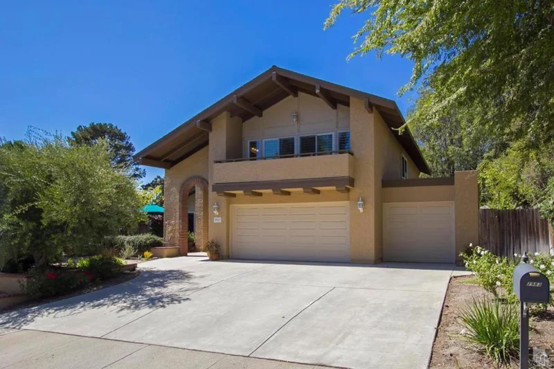 2983 Silver Cloud, Thousand Oaks, CA 91360