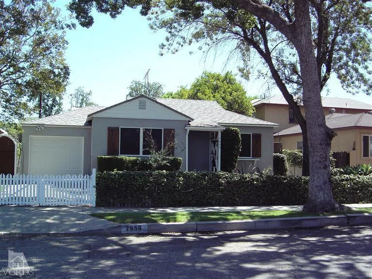 7958 Lemona, Panorama City, CA 91402