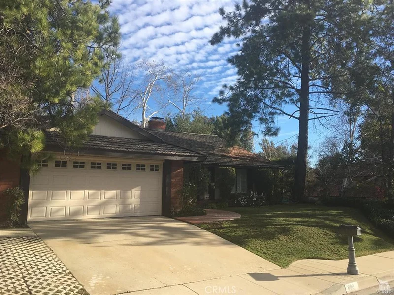 890 Rim Crest, Westlake Village, CA 91361