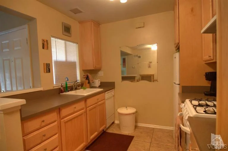 4581 Alamo #C, Simi Valley, CA 93063