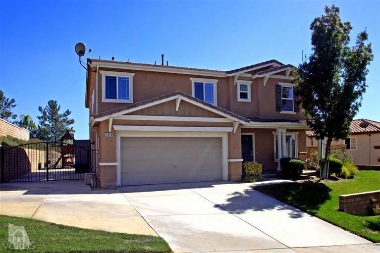 29718 Castlebury, Castaic, CA 91384