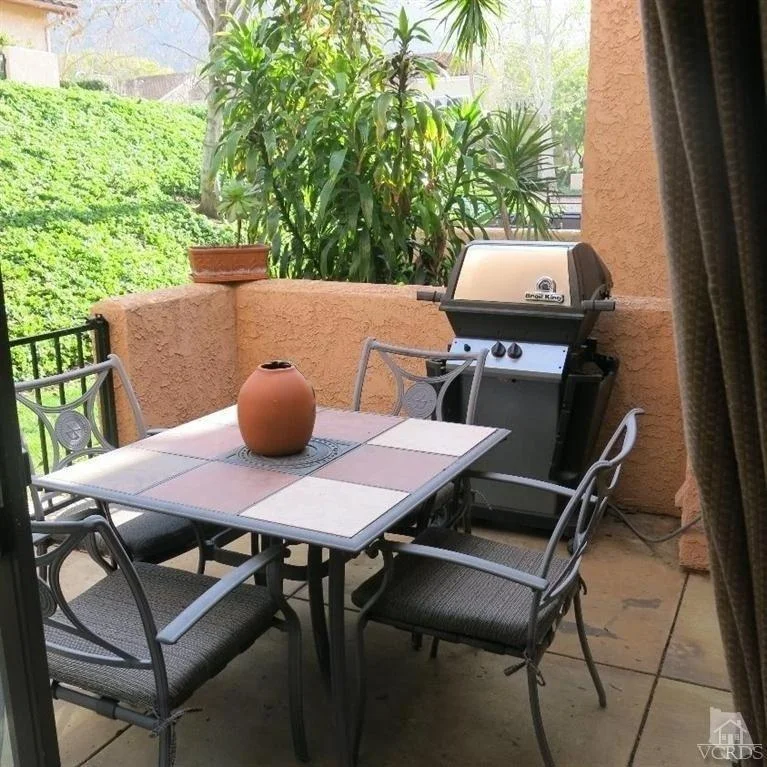 884 Paseo Tosamar, Camarillo, CA 93012