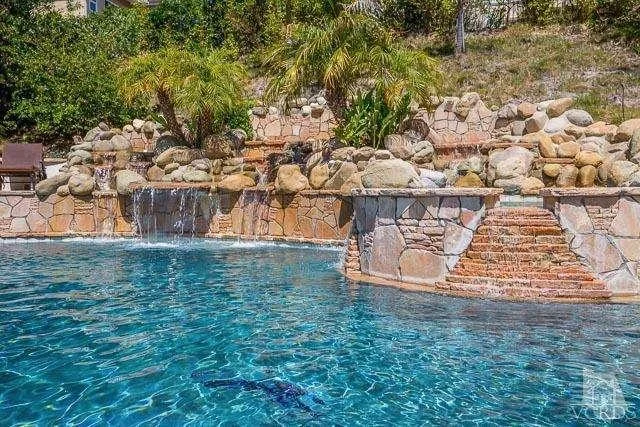 104 Via Pacifica, Newbury Park, CA 91320