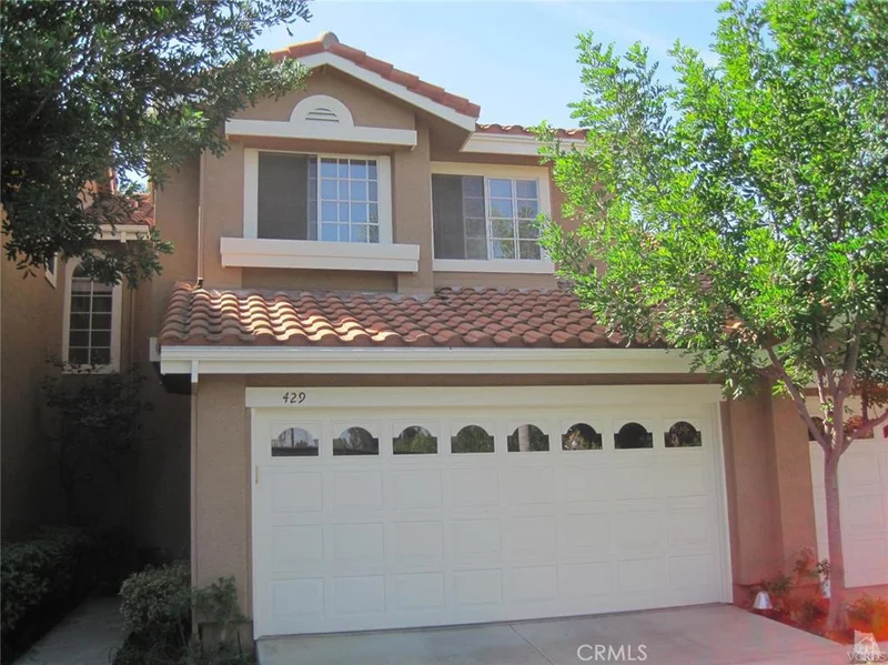 429 Zeno, Oak Park, CA 91377