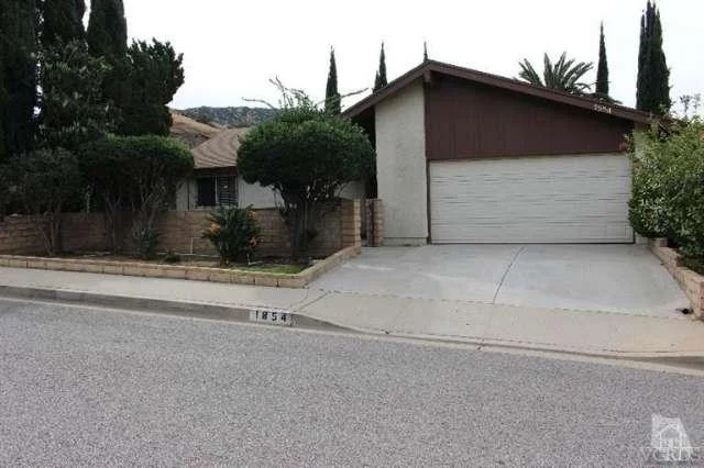 1854 Charing, Simi Valley, CA 93063