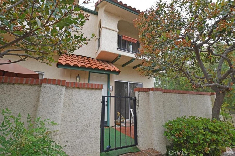 10030 Owensmouth #93, Chatsworth, CA 91311